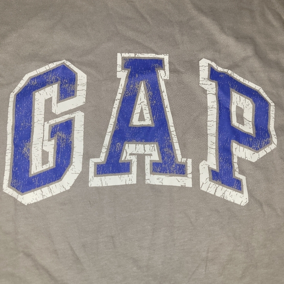 🛍GAP Grey New No Tags Only Size Strip Long Sleeve T Shirt Boys Size 10 - Picture 2 of 4